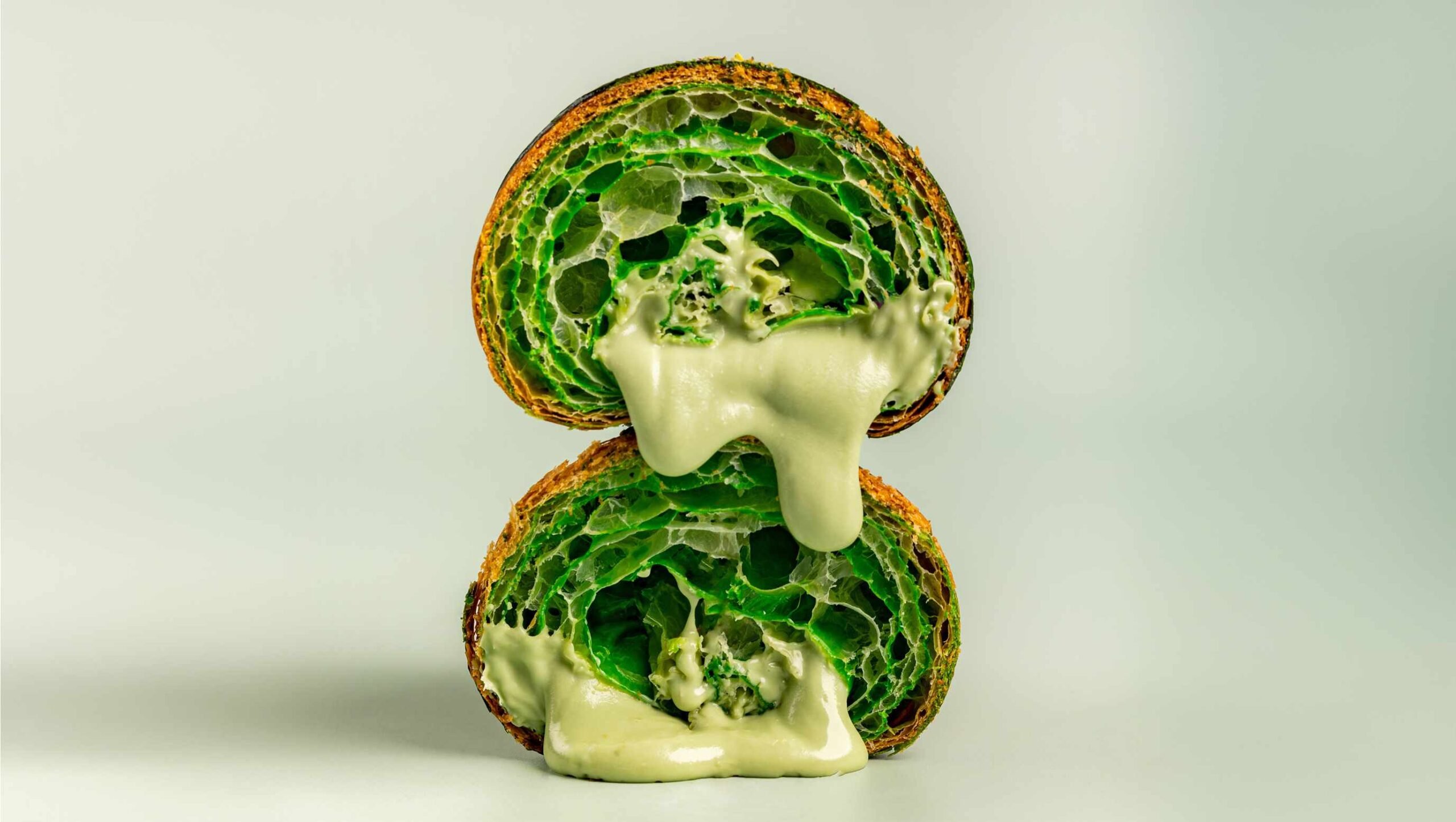 CROISSANT_PISTACHIO_CUT-compressed